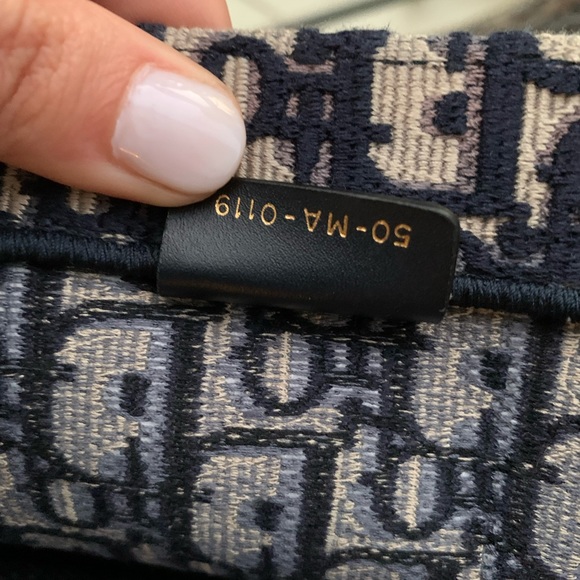 Christian Dior Book Tote Oblique Canvas - Picture 5 of 9